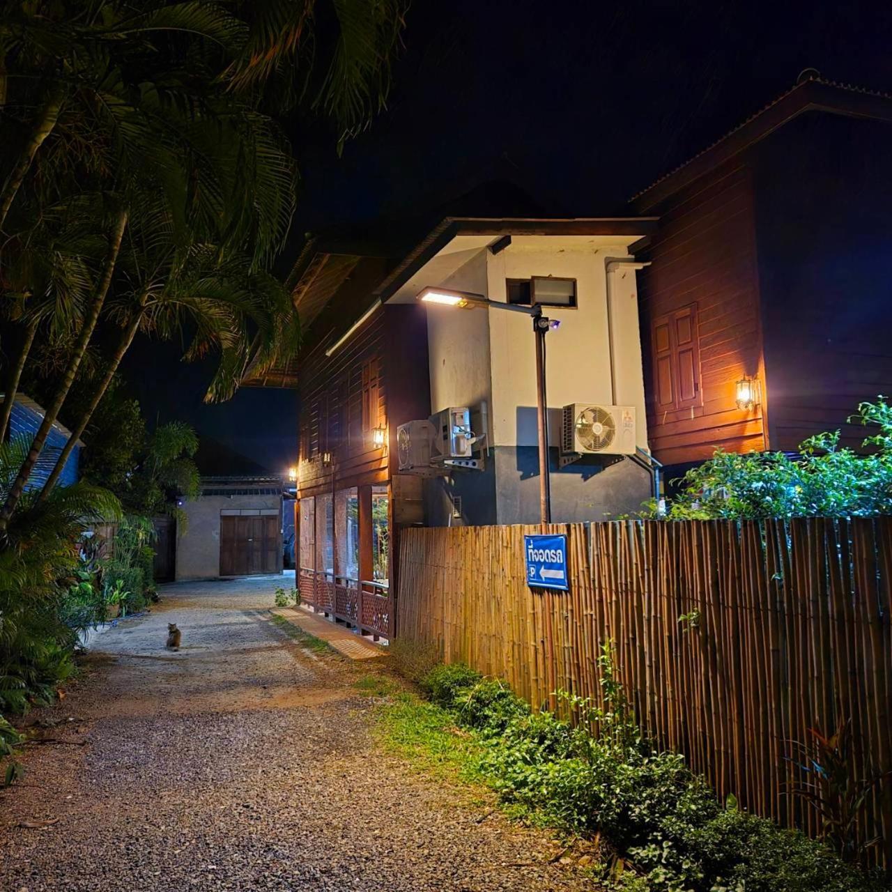 Kedthawa Homestay เฮือนเก็ดถะหวา Ban Cho Lae ภายนอก รูปภาพ